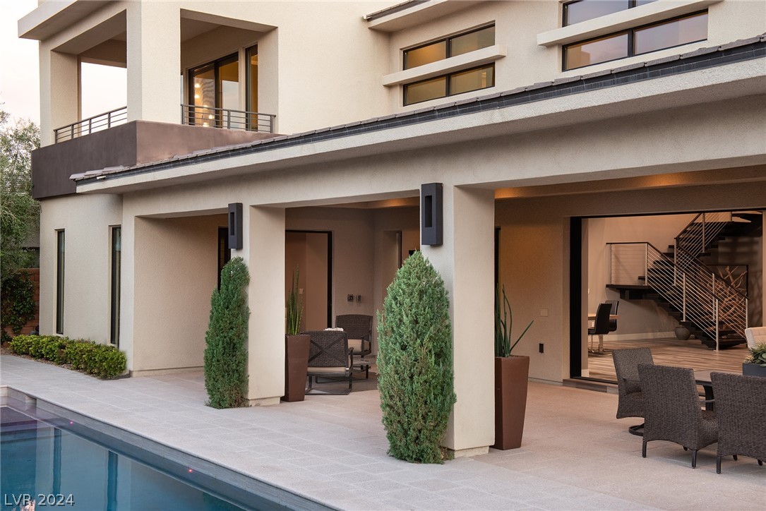 36 HUNTING HORN Drive