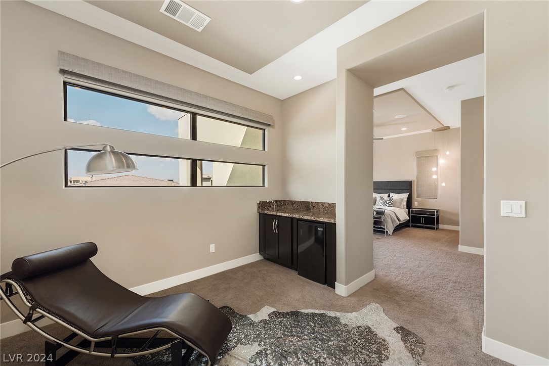 36 HUNTING HORN Drive