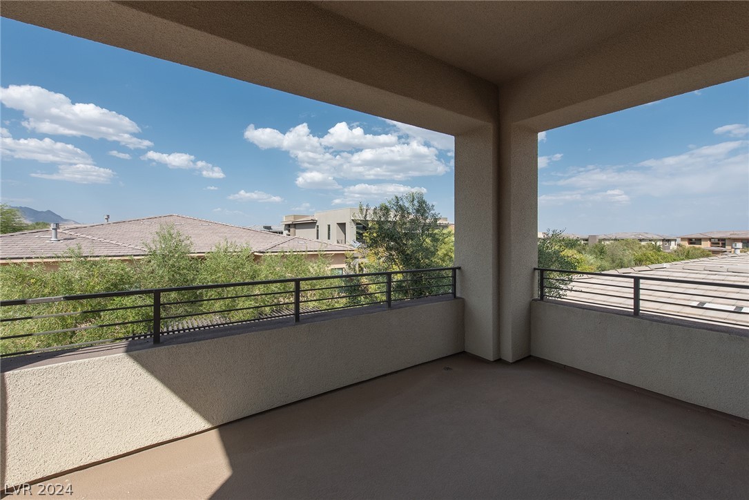 36 HUNTING HORN Drive