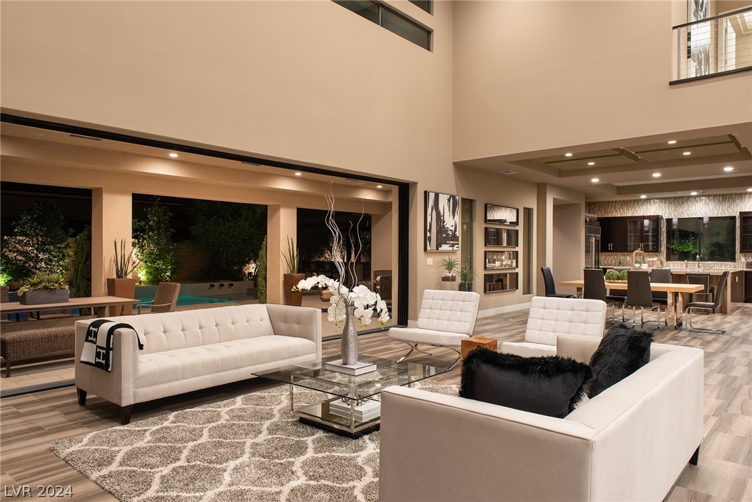 36 HUNTING HORN Drive