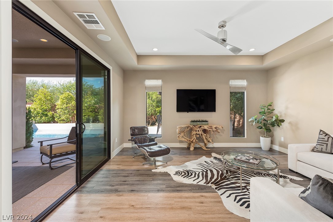 36 HUNTING HORN Drive