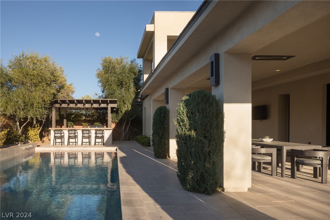 36 HUNTING HORN Drive