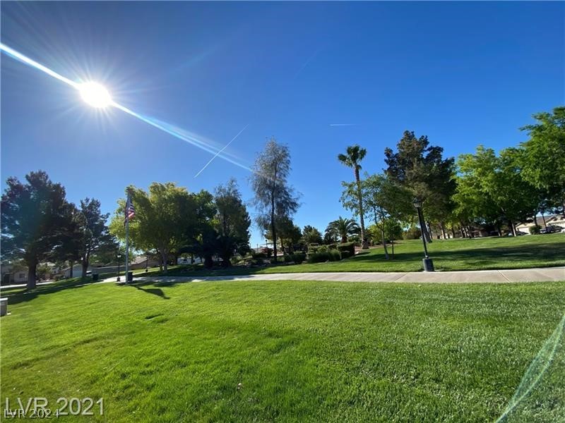 5823 Gushing Spring Avenue