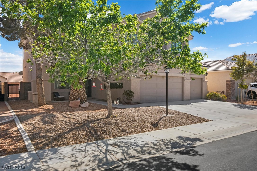5823 Gushing Spring Avenue