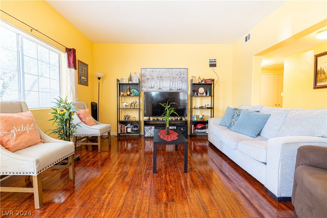 1881 West Alexander Road 1056