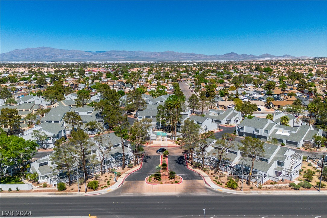 5627 Vineyard Lane