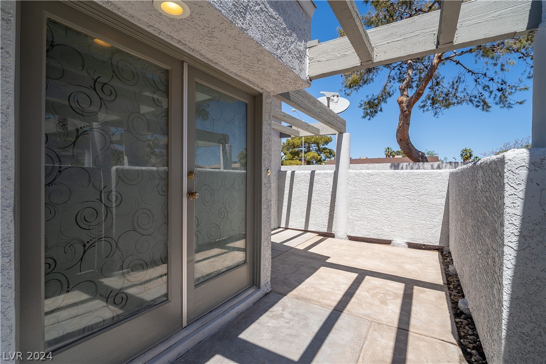 5627 Vineyard Lane