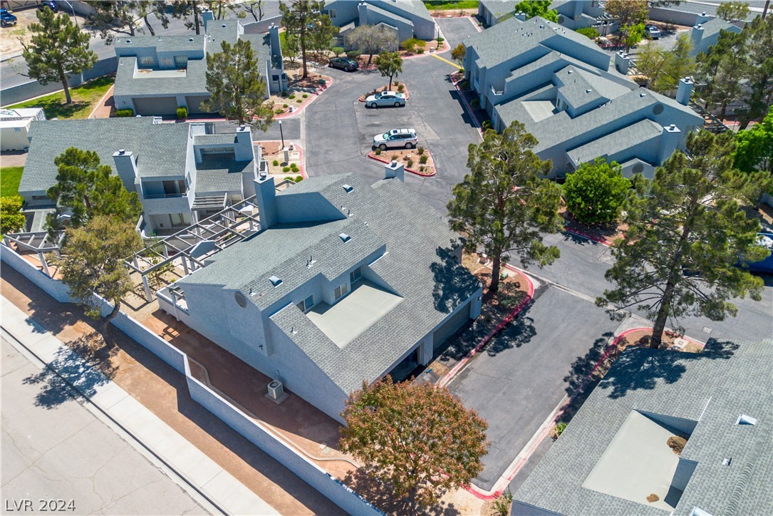 5627 Vineyard Lane