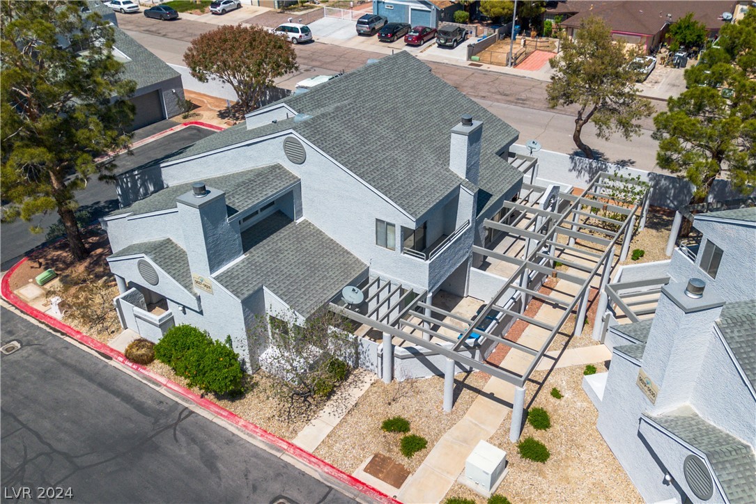 5627 Vineyard Lane