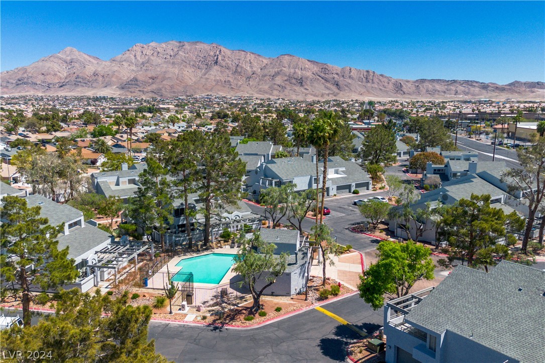 5627 Vineyard Lane