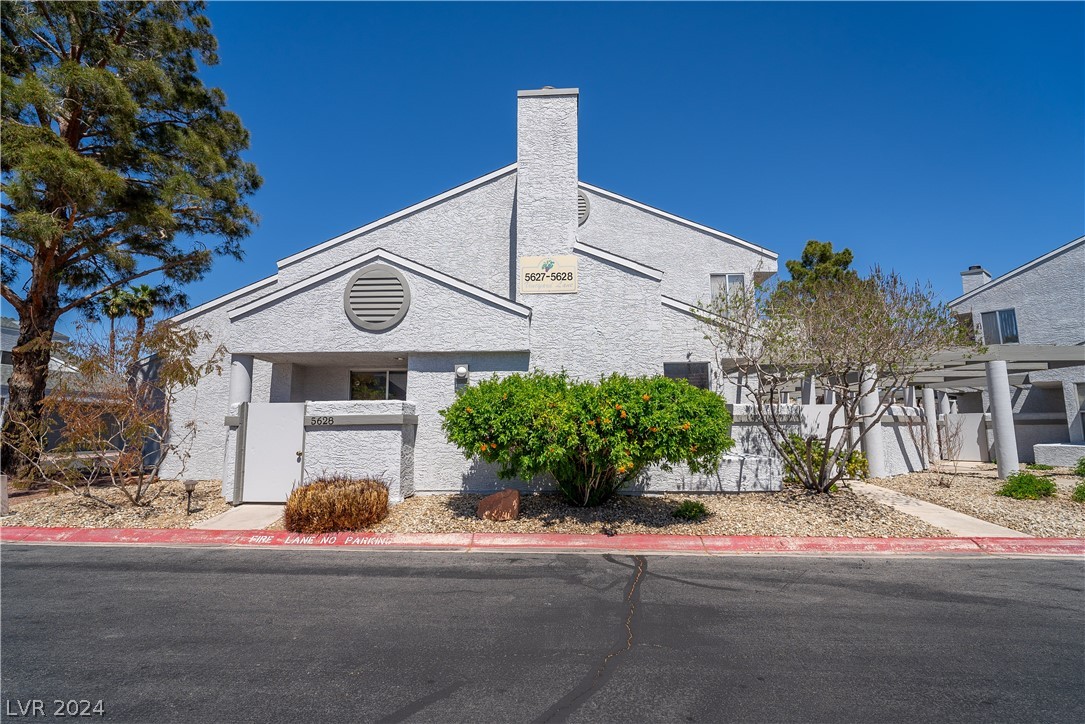 5627 Vineyard Lane