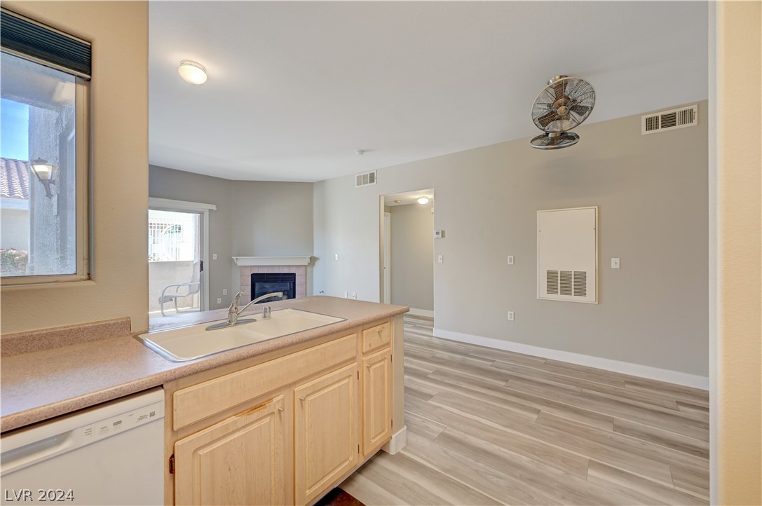 855 North Stephanie Street 2616