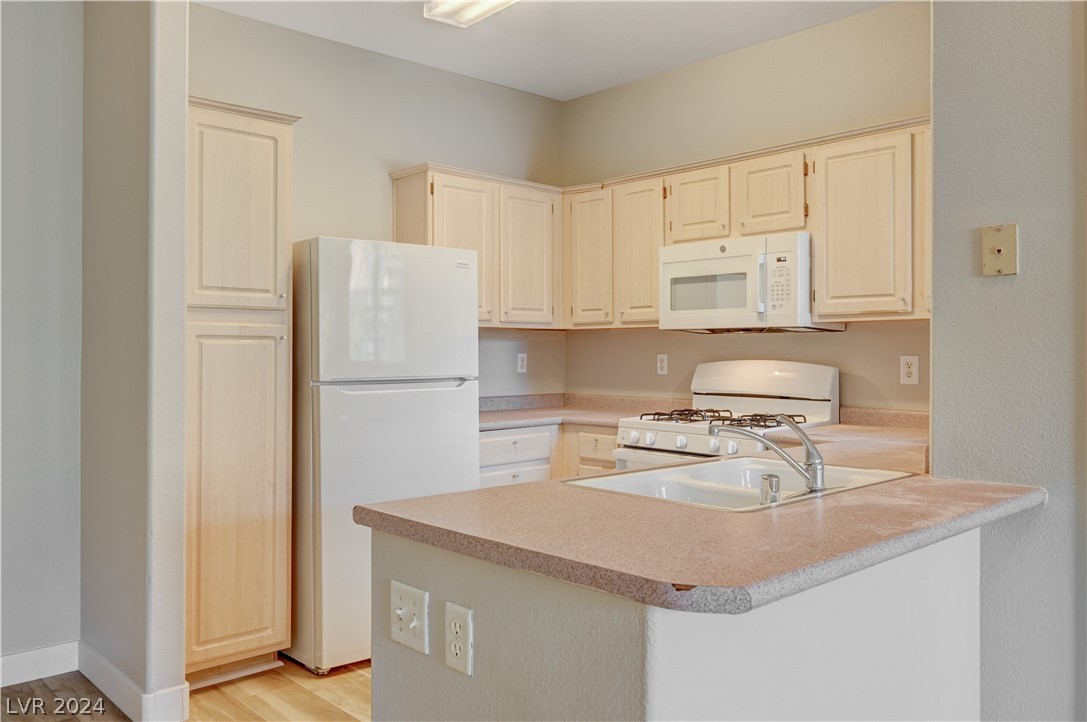 855 North Stephanie Street 2616