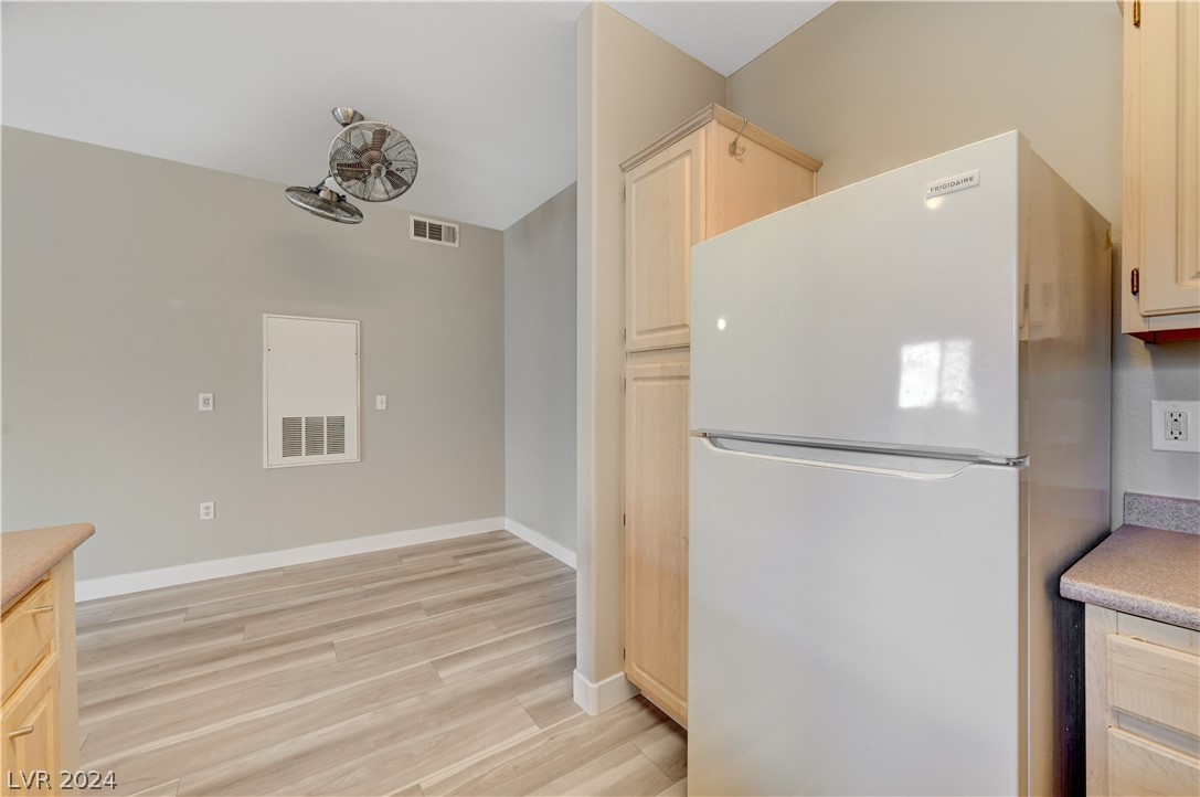 855 North Stephanie Street 2616