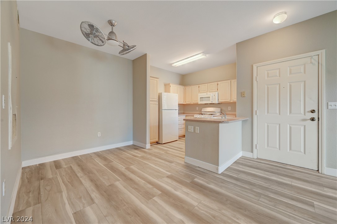 855 North Stephanie Street 2616