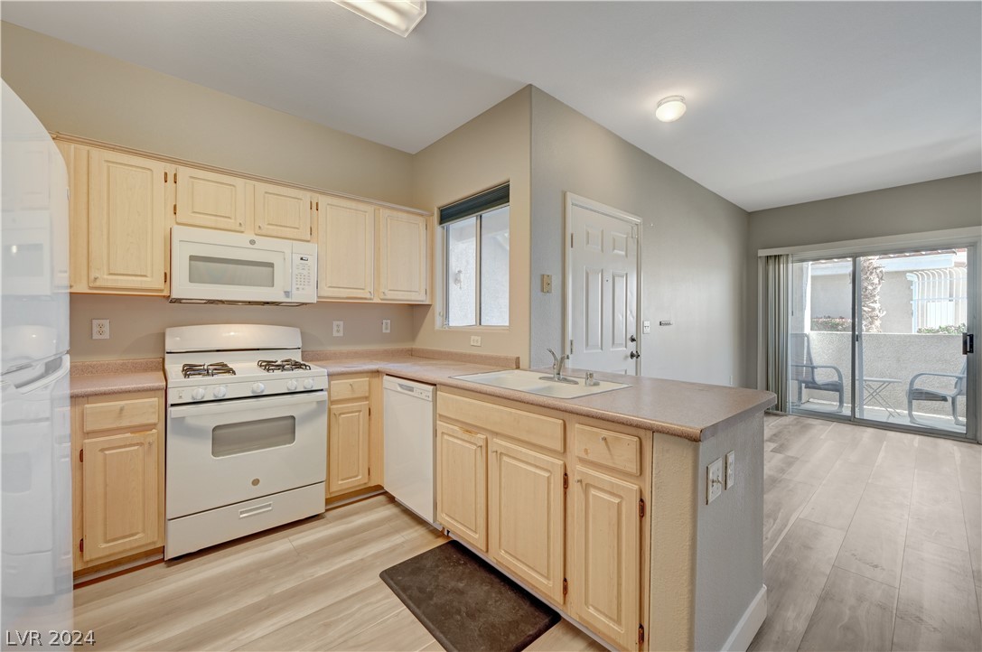855 North Stephanie Street 2616