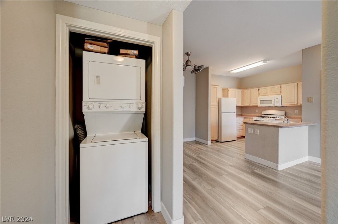 855 North Stephanie Street 2616