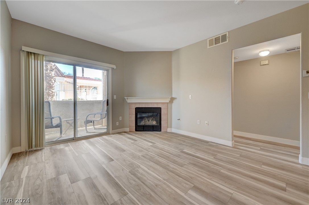 855 North Stephanie Street 2616