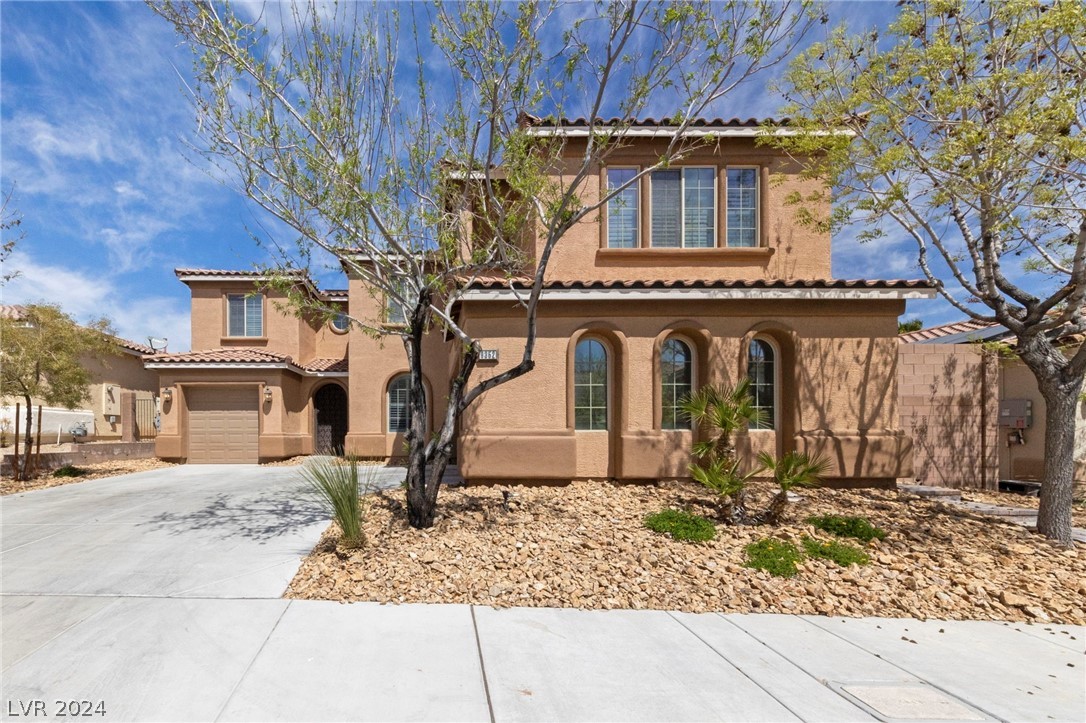 9352 Bronze River Avenue