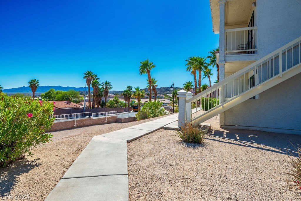1904 Las Palmas Lane 202