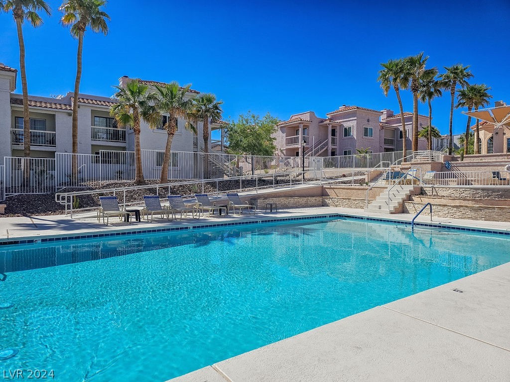 1904 Las Palmas Lane 202