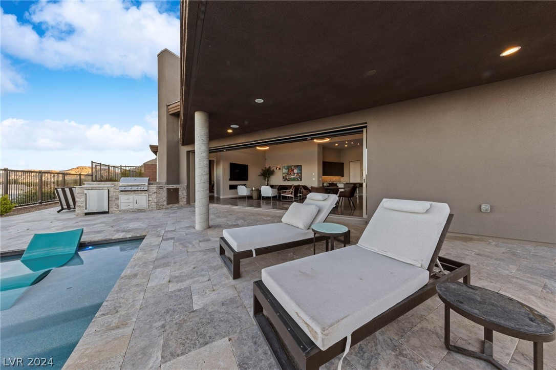 6138 Willow Ridge Court