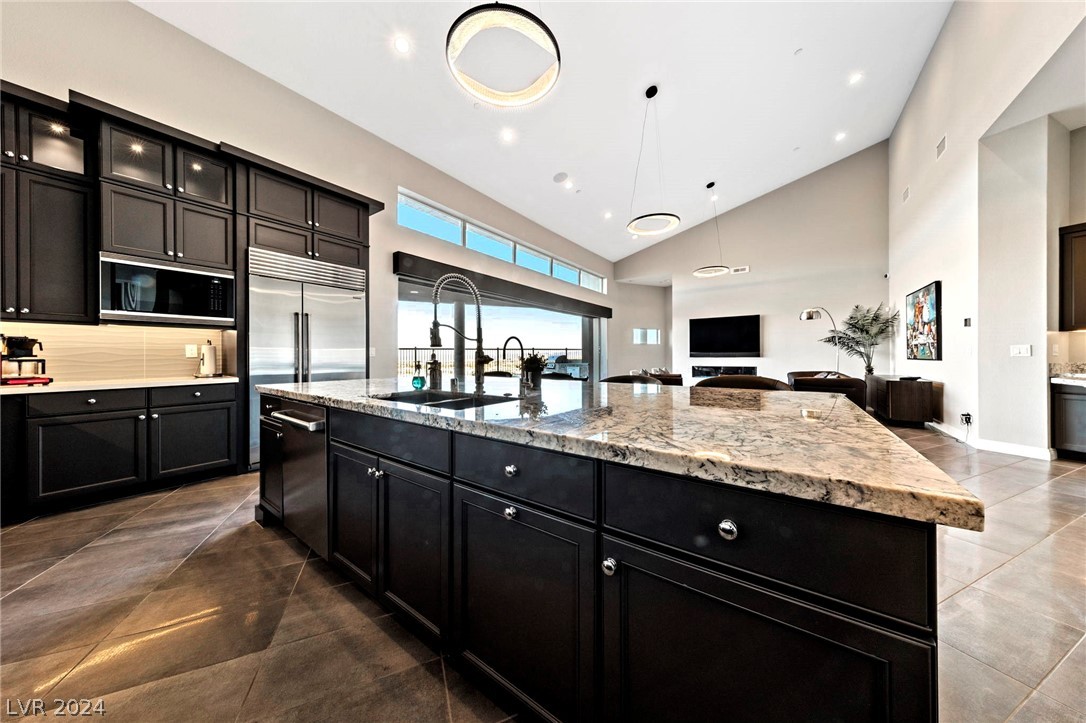 6138 Willow Ridge Court