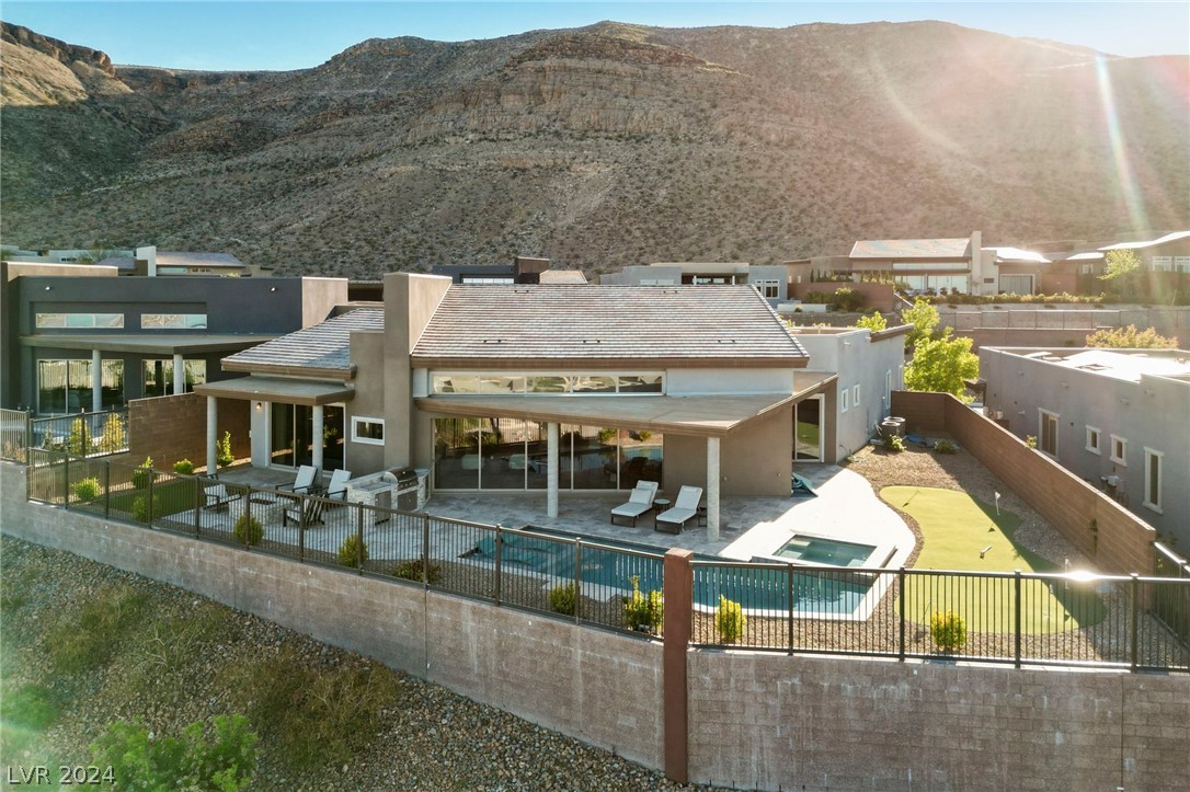 6138 Willow Ridge Court
