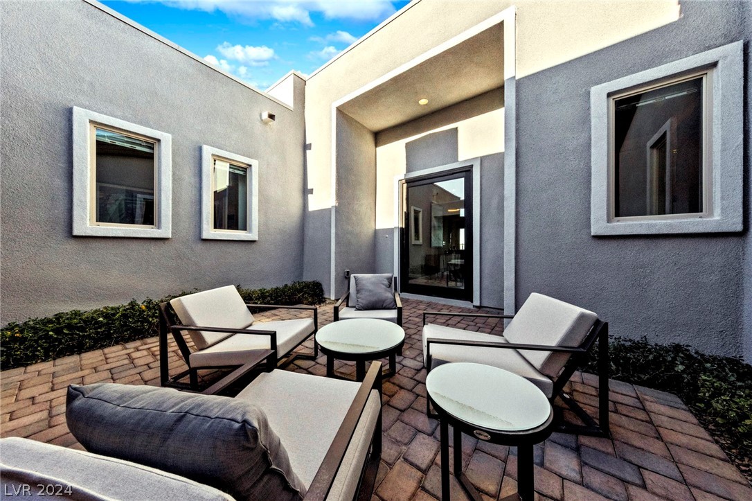 6138 Willow Ridge Court