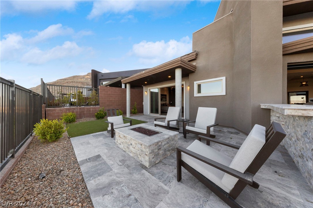 6138 Willow Ridge Court