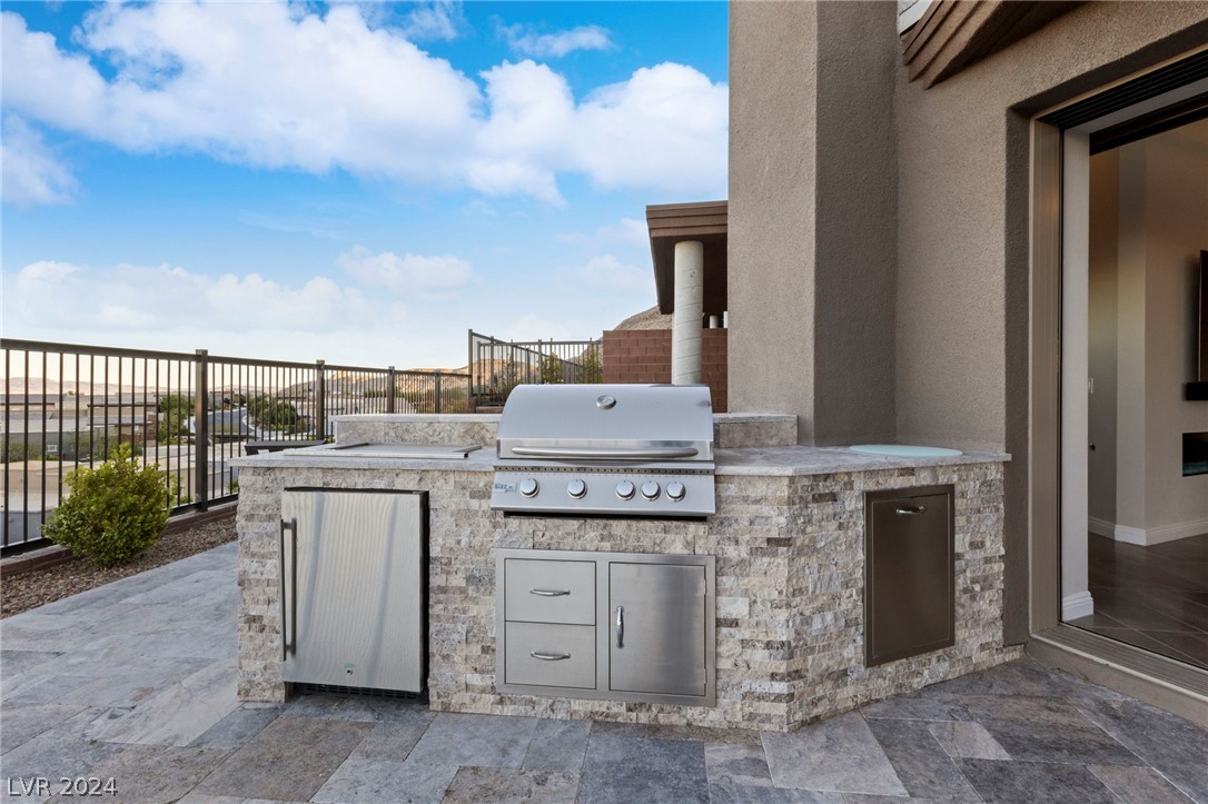 6138 Willow Ridge Court