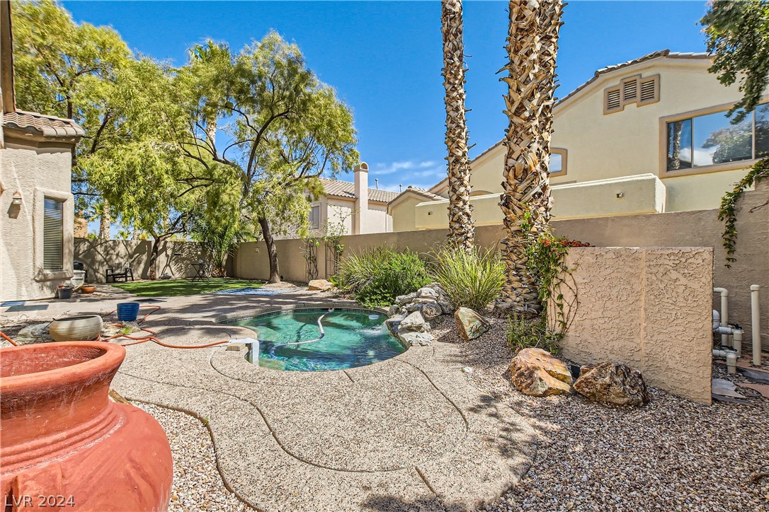 11025 Cardinal Crest Lane
