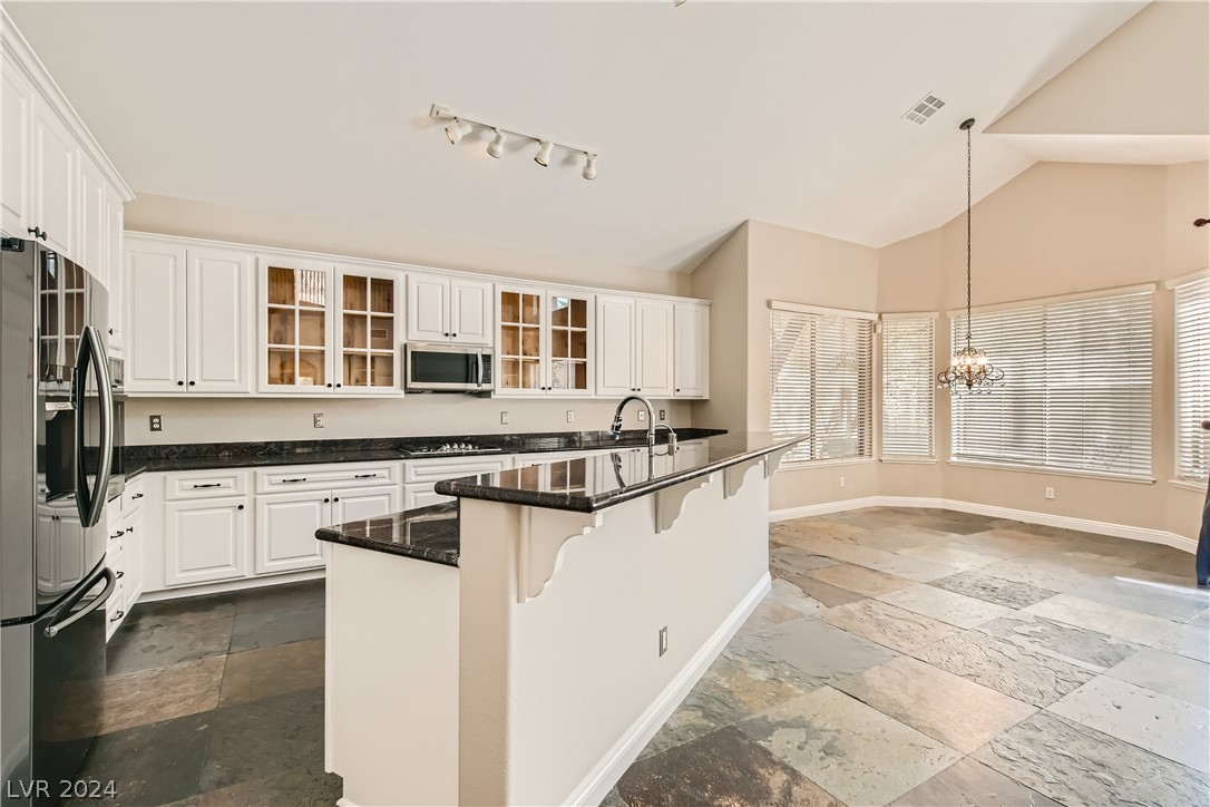 11025 Cardinal Crest Lane