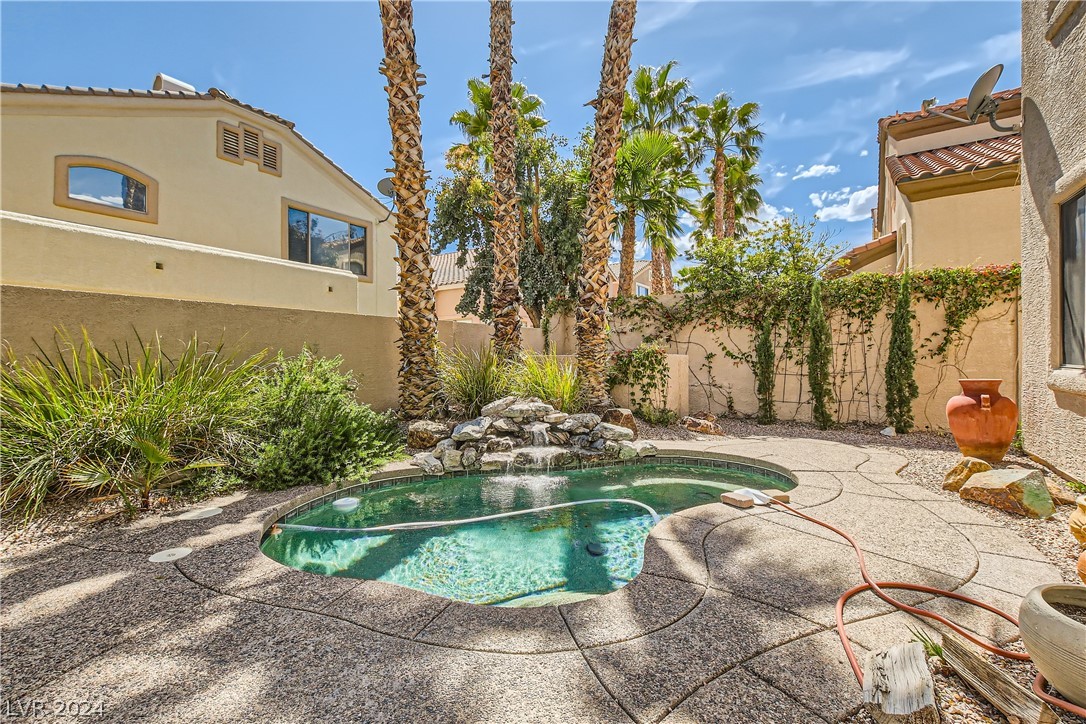 11025 Cardinal Crest Lane