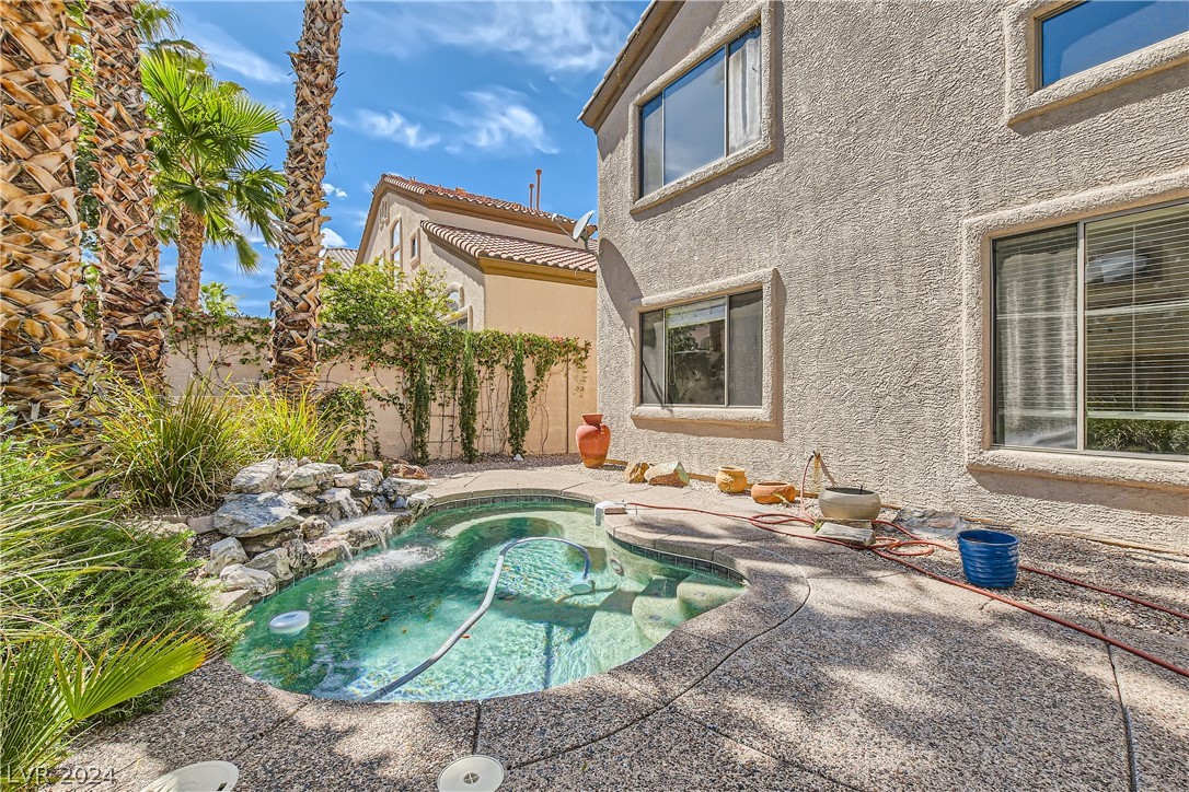 11025 Cardinal Crest Lane