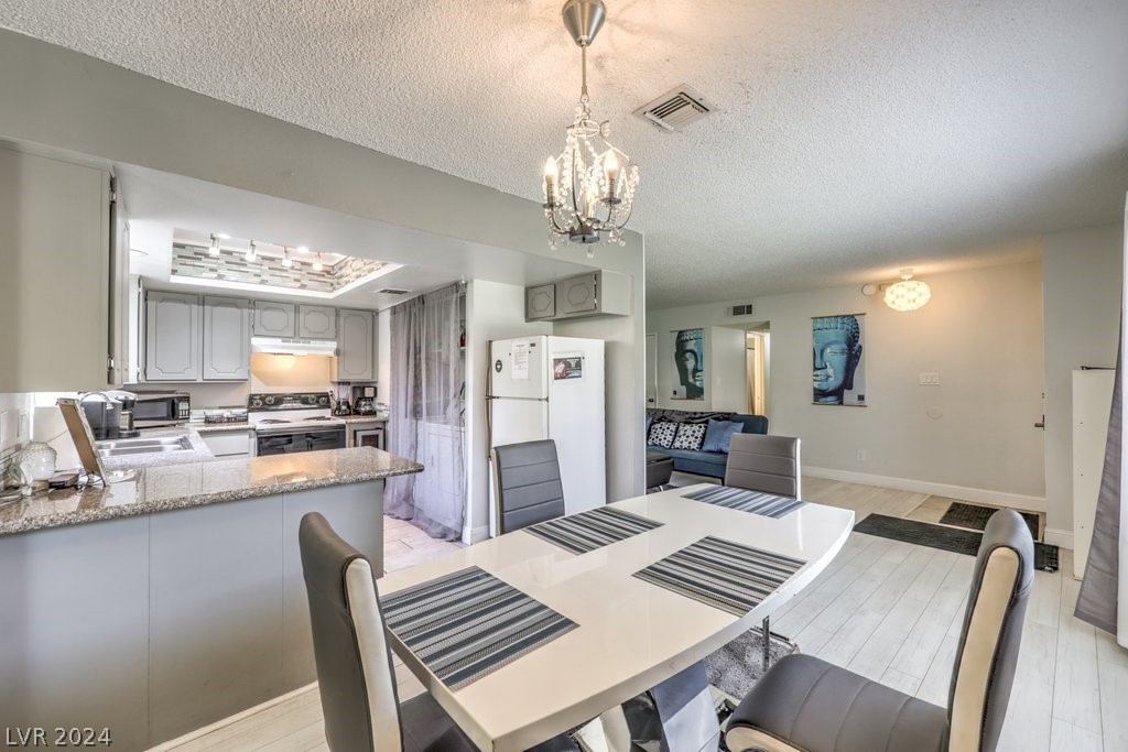 4627 Monterey Circle 1