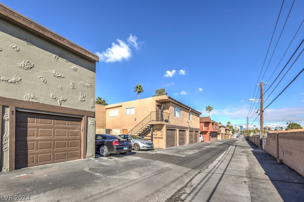 4627 Monterey Circle 1