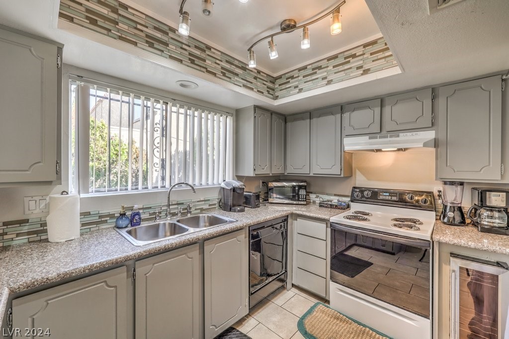 4627 Monterey Circle 1