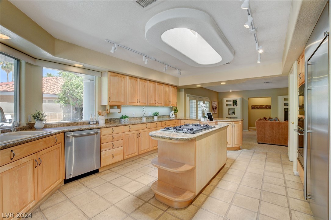 2419 High Vista Drive