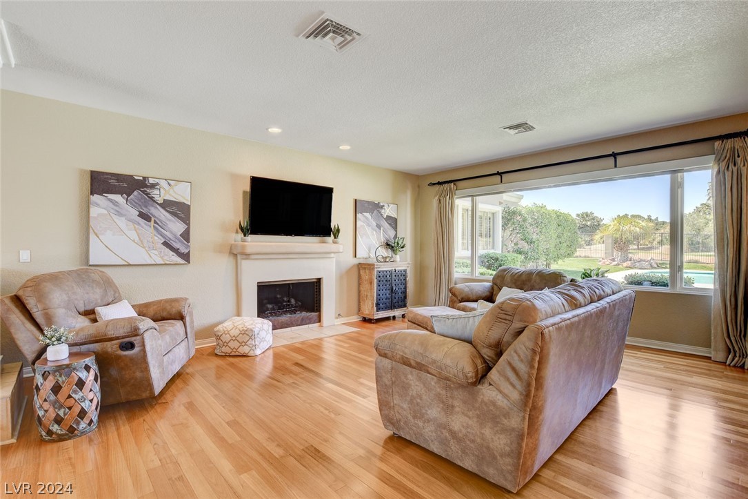 2419 High Vista Drive