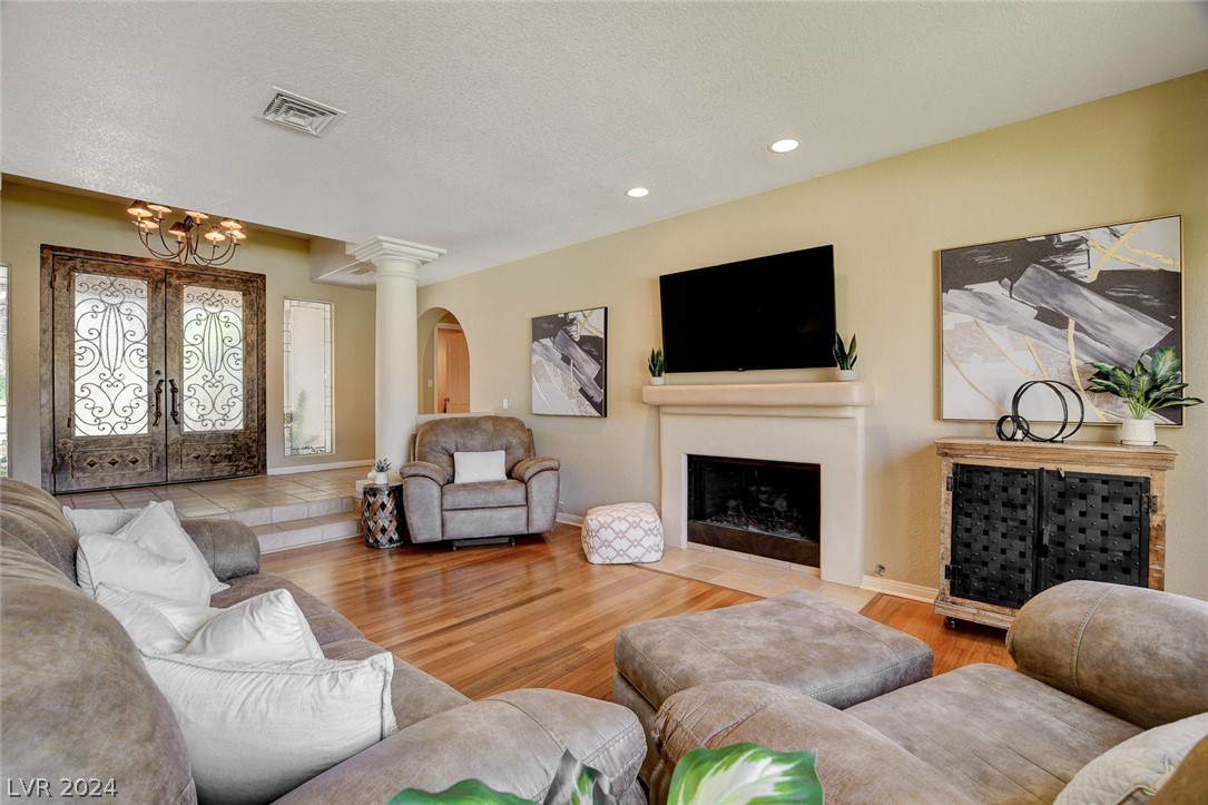 2419 High Vista Drive