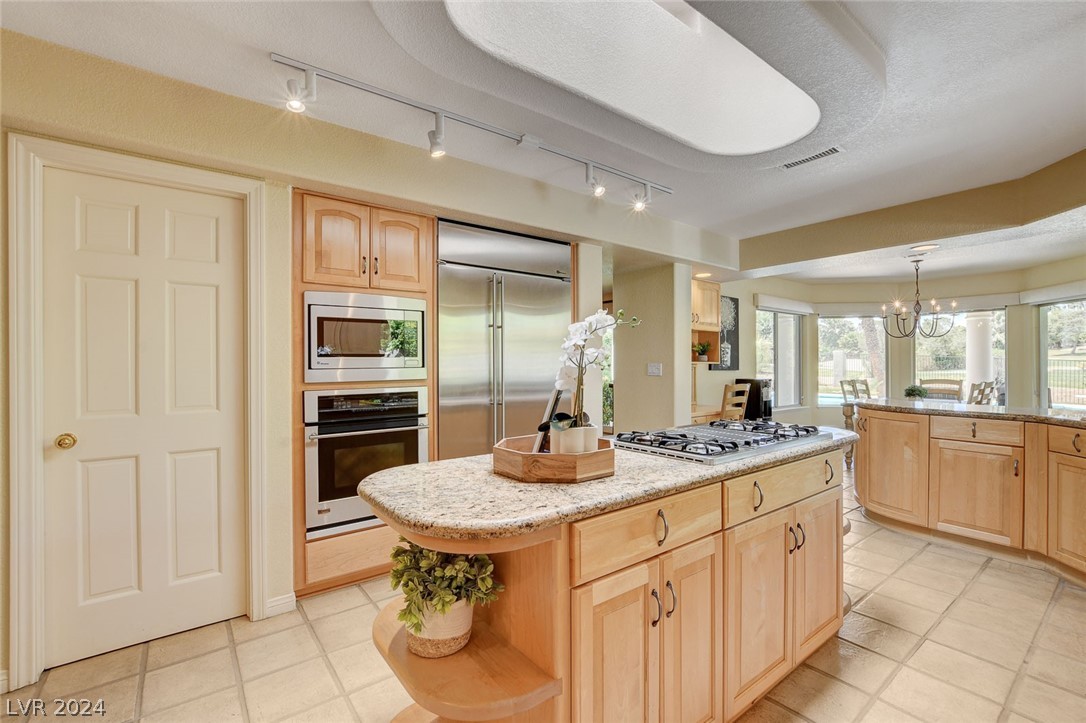 2419 High Vista Drive