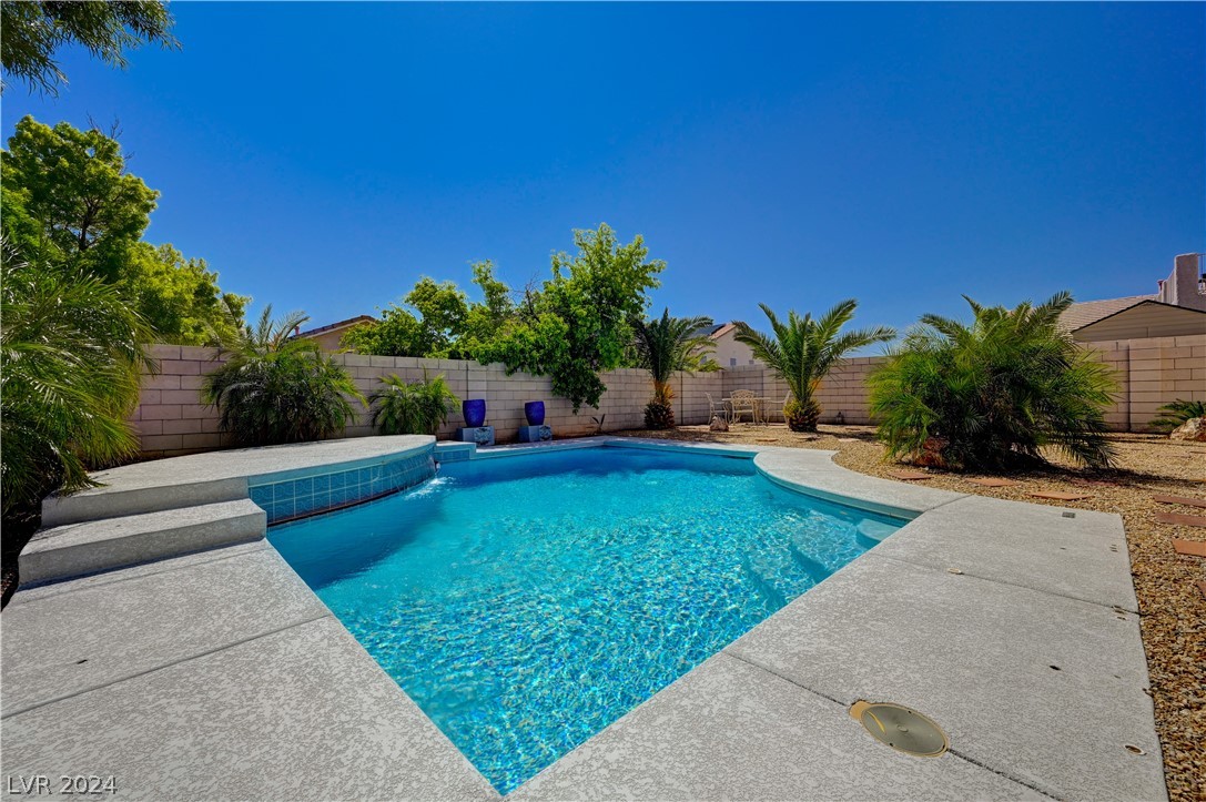 8112 Jasmine Hollow Court