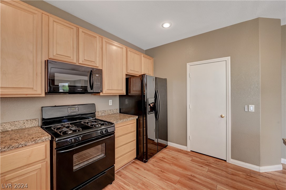 8112 Jasmine Hollow Court