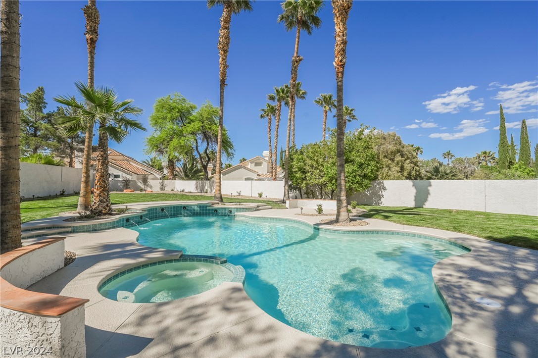 8112 Lake Hills Drive