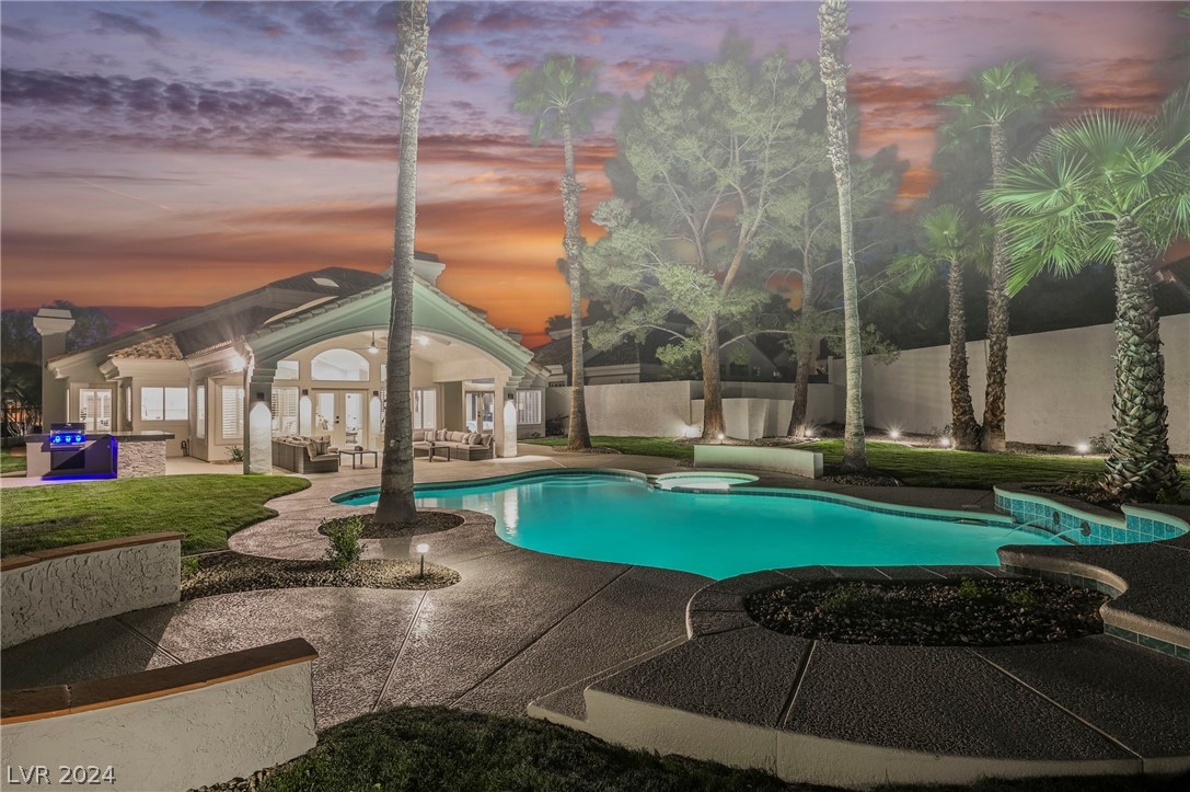 8112 Lake Hills Drive