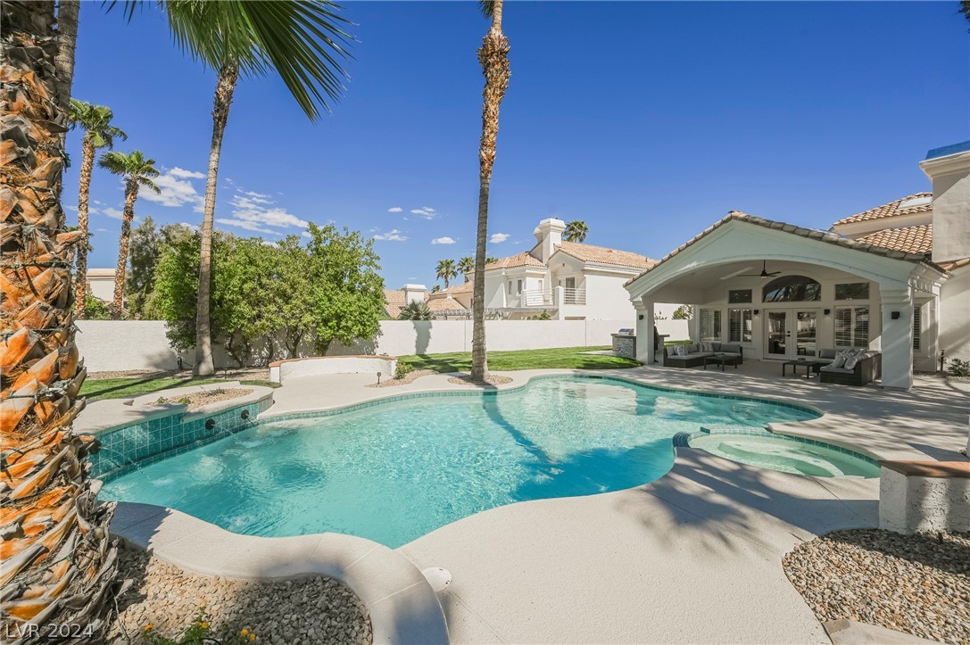 8112 Lake Hills Drive