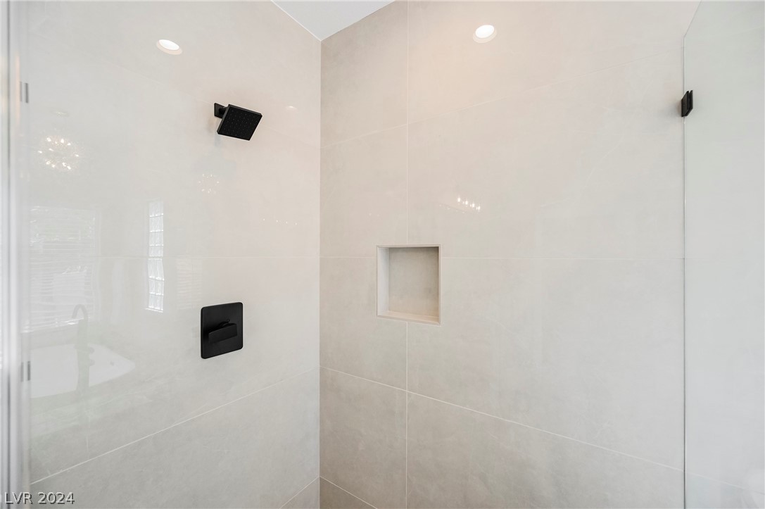 8112 Lake Hills Drive