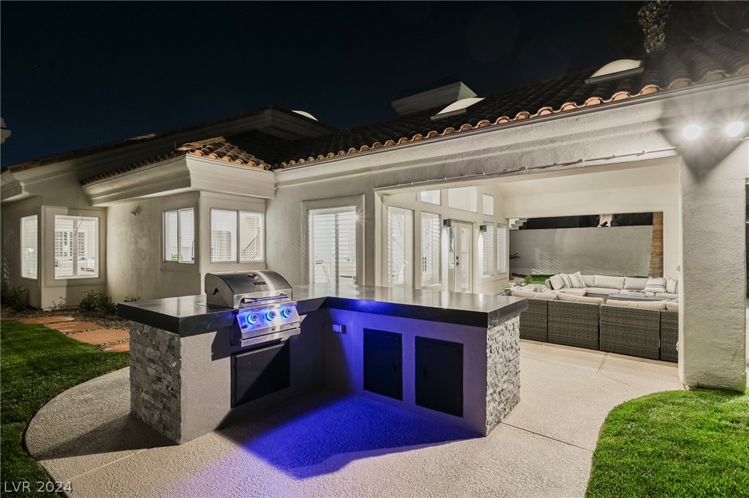 8112 Lake Hills Drive