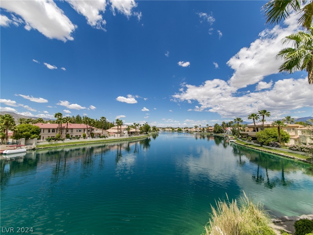 8112 Lake Hills Drive